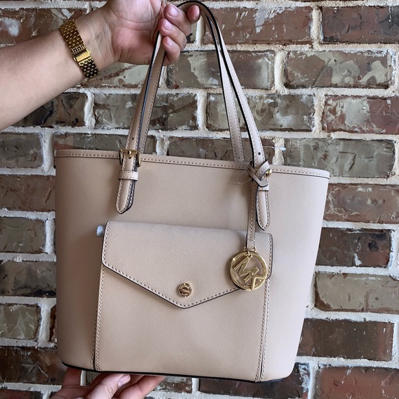 Michael Kors Handbags - OFFERS? NEW Michael Kors Oyster Medium Tote